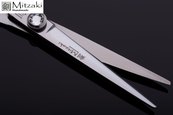 Linkshandschere MITZAKI-Niiyami diamond,in 5.5 ZOLL oder 6.0 ZOLL, HOHLSCHLIFF, für alle Coiffeure die das beste wollen, fester Fingerhaken, Premium - HOHLSCHLIFF